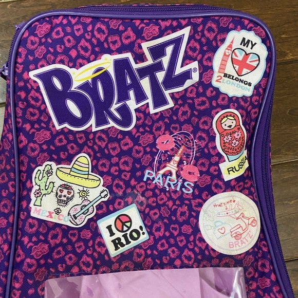 Bratz Rolling Suitcase Travel Bag - Picture 6 of 7